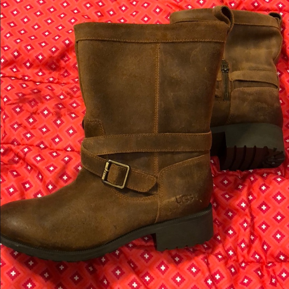 Uggs suede boots